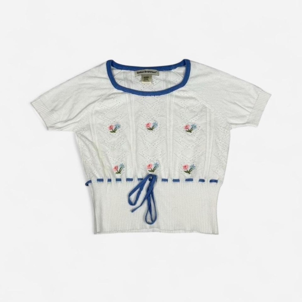 Vintage Cotton Emporium white & blue floral cropped short sleeve knit top